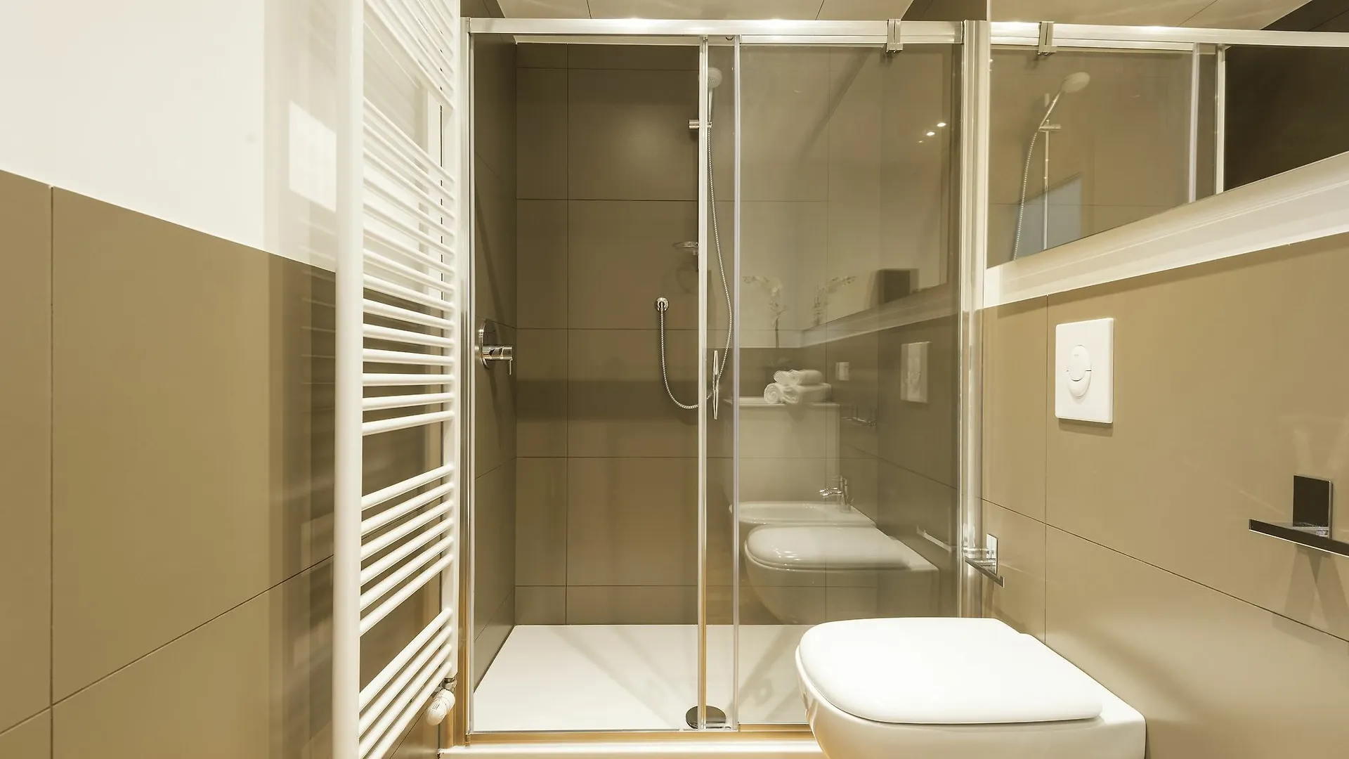 Apartment Rentclass - Fair Area - Piazza De Angeli Milan