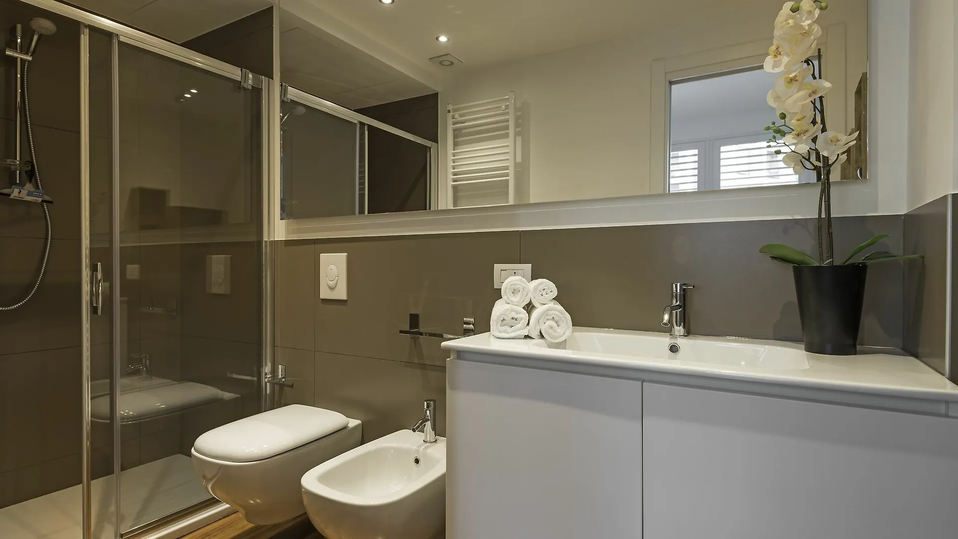 Rentclass - Fair Area - Piazza De Angeli Milan 0*,